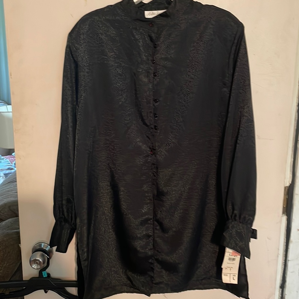 Woman’s andre sauvage black silk button down shirt brand new tags on it